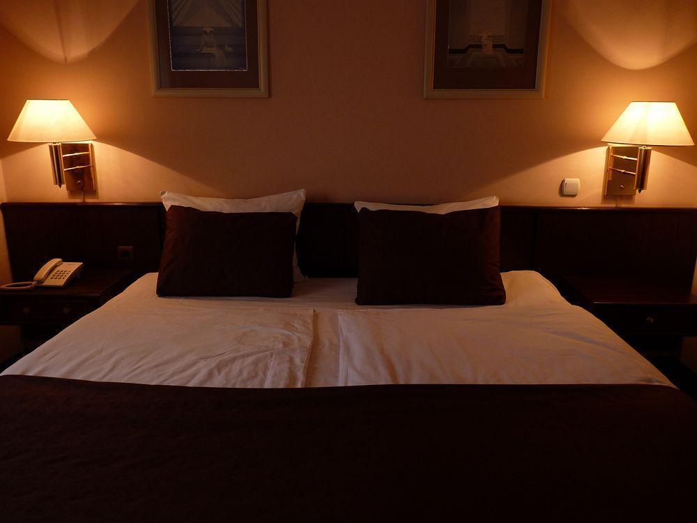 Garni Hotel Oasis Belgrad Dış mekan fotoğraf