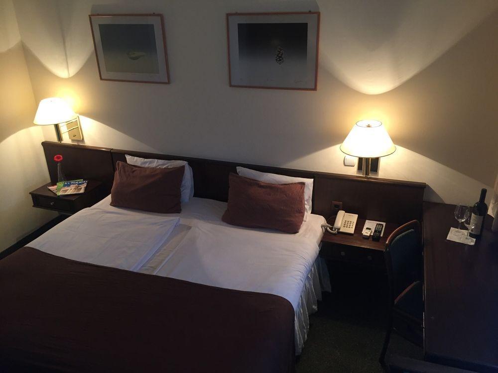 Garni Hotel Oasis Belgrad Dış mekan fotoğraf