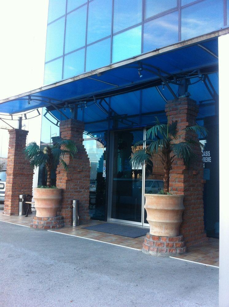 Garni Hotel Oasis Belgrad Dış mekan fotoğraf