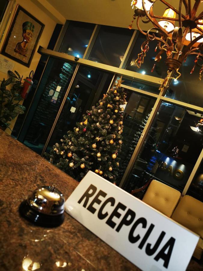 Garni Hotel Oasis Belgrad Dış mekan fotoğraf